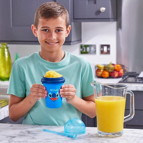 ChillFactor Disney Stitch Slushy Maker – Wiederverwendbarer Becher für hausgemachte Slushies, Blau